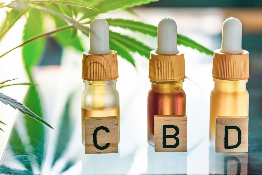 Kann CBD fur trockene Kopfhaut und Schuppen angewendet werden