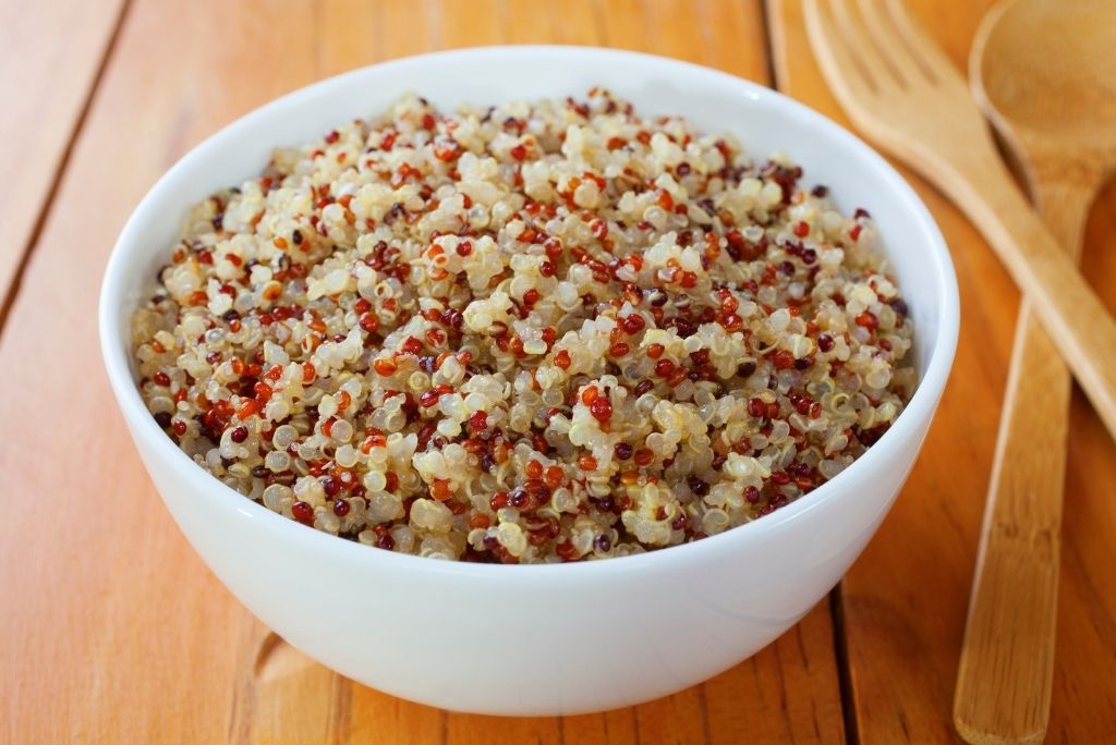 Basische Ernahrung_ Die Rolle von Quinoa und Hirse